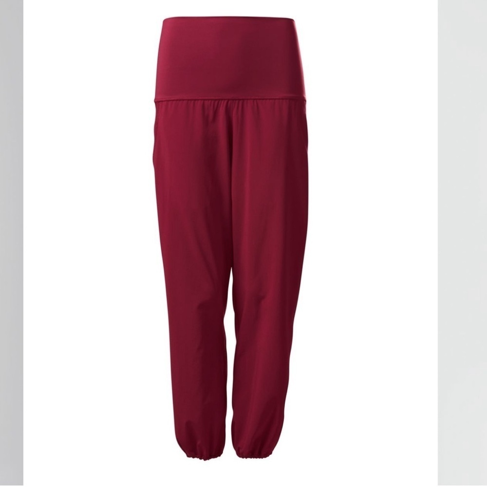 Lululemon Pants burgundy - Picture 10 of 12